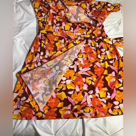Nine West Floral Faux Wrap Dress in Vibrant Colors Size XL - Picture 3 of 6